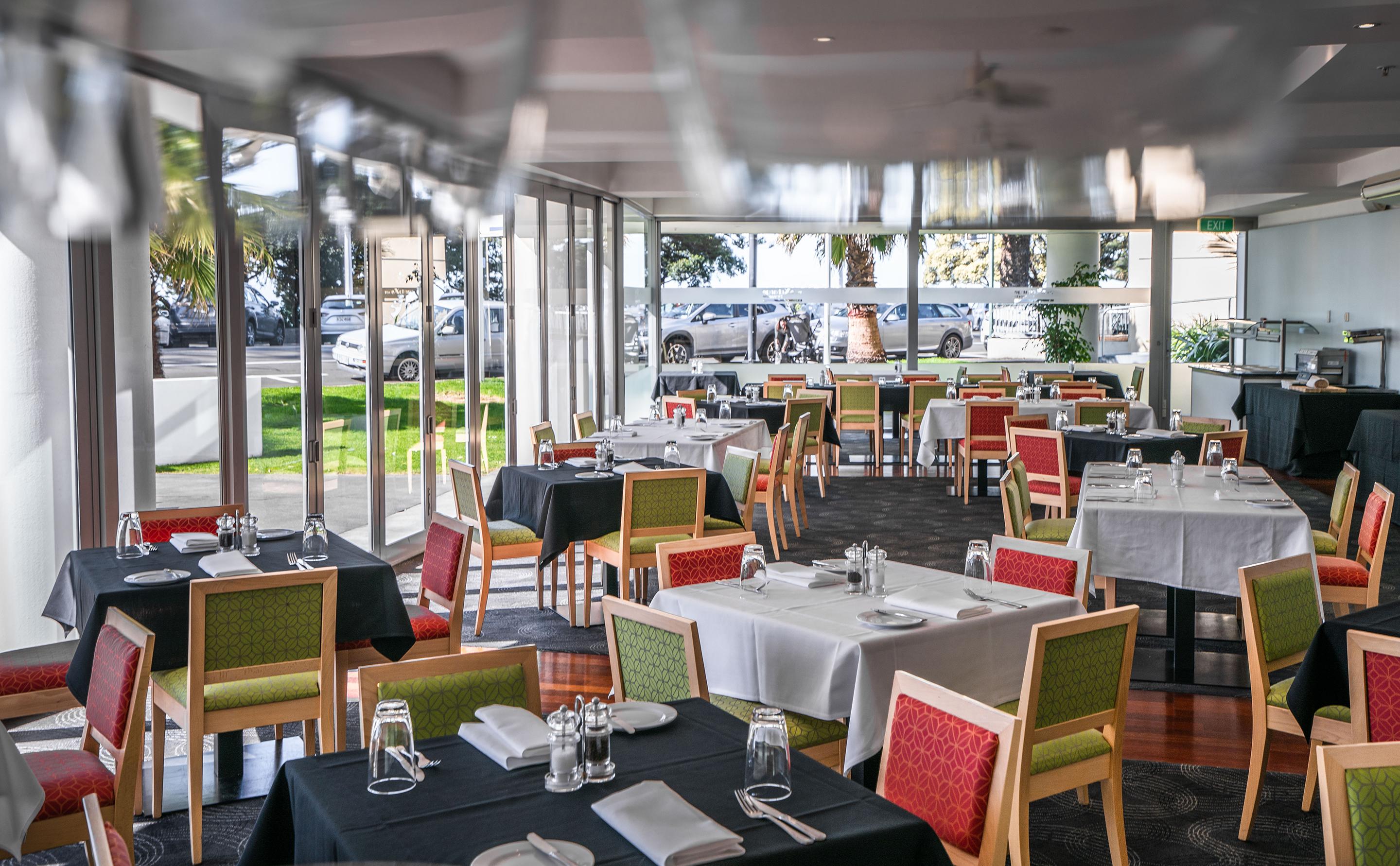 Scenic Hotel Te Pania Napier Exterior photo